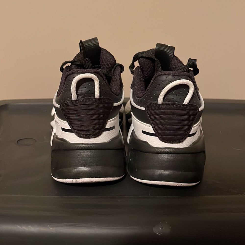 Kids size 3 puma RS-X - Picture 2 of 3
